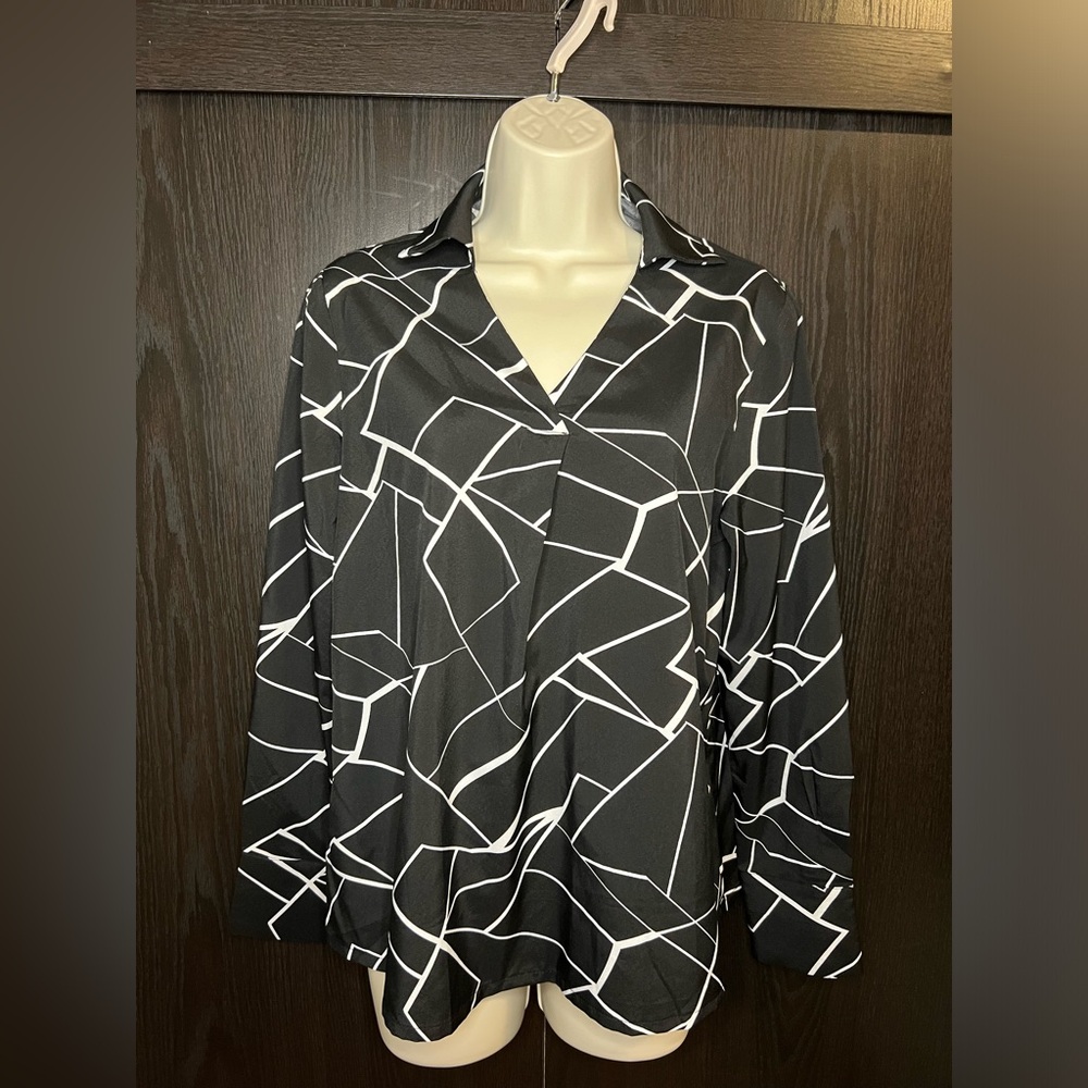 Black White Abstract Collared Blouse